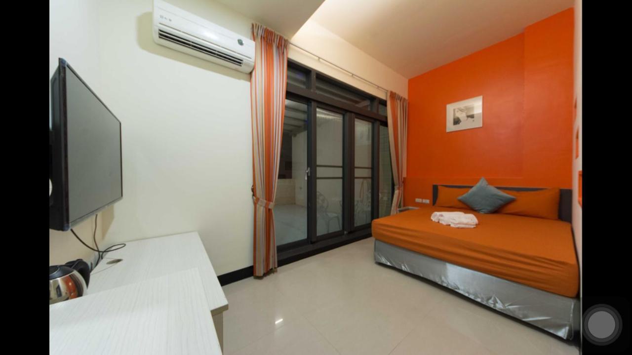 Kenting Orange Homestay Старе місто Хенчун Екстер'єр фото